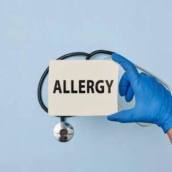 Disposable Glove Allergies and Sensitivities: Understanding the Risks and Solutions