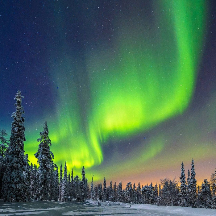 Heads Up! Northern Lights Might Paint the Skies This Weekend (May 10-12, 2024) - VizoCare